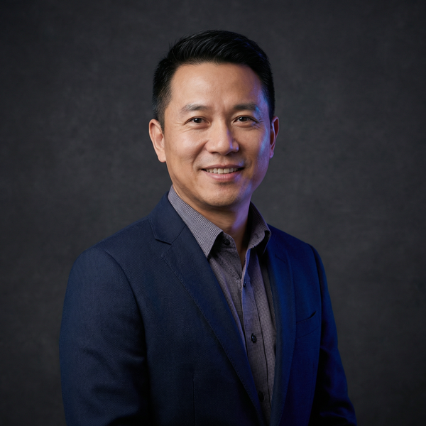 沙发激情资深制片人王建国