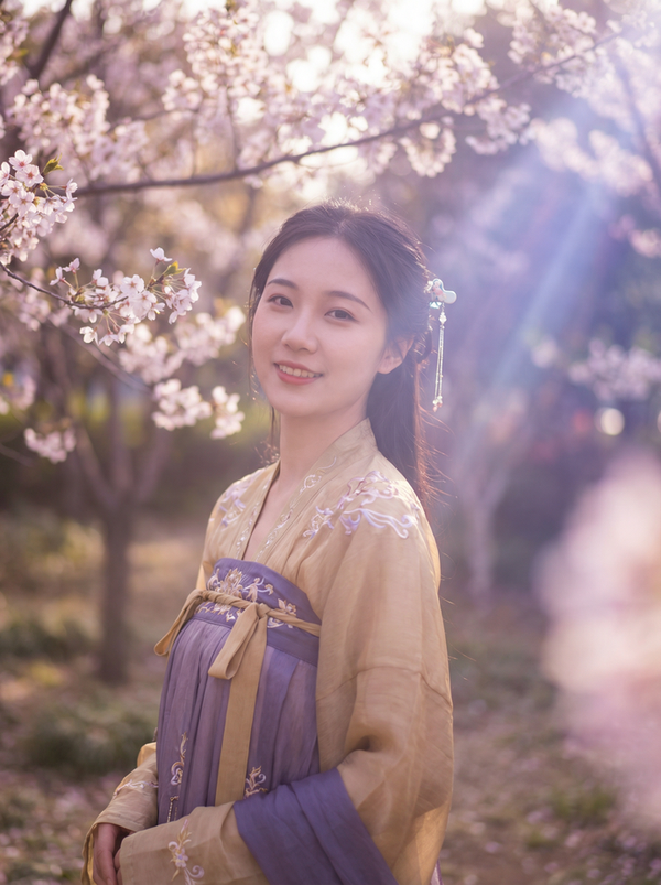 沙发激情古风汉服视频